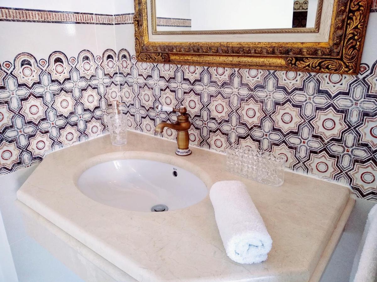 Vivienda Turistica Califato En Casco Historico Apartment Cordoba Exterior photo